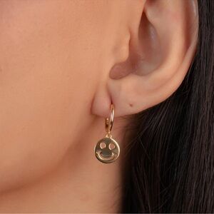 Smiley Face Hoop Earrings - 925 Sterling Silver Gold. Birthday Gift. 😃